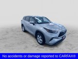Used 2024 Toyota Highlander XLE image 3