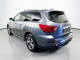 Used 2019 Nissan Pathfinder SV image 5