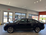 Used 2017 Volkswagen Passat 3.6 SEL Premium image 6