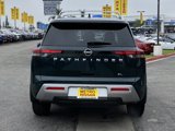 New 2025 Nissan Pathfinder SL image 3