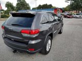 Used 2021 Jeep Grand Cherokee Laredo image 4