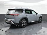 New 2025 Nissan Pathfinder Platinum image 4