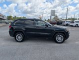 Used 2021 Jeep Grand Cherokee Laredo image 4