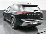 New 2025 Nissan Pathfinder SL image 4