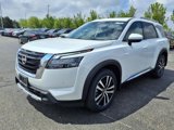New 2025 Nissan Pathfinder Platinum image 3