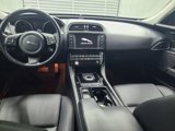 Used 2018 Jaguar XE Premium image 2