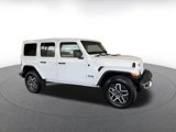 Used 2025 Jeep Wrangler Sahara image 2