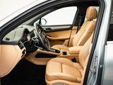 Certified 2024 Porsche Macan image 5