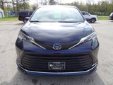 Used 2023 Toyota Sienna XLE image 5