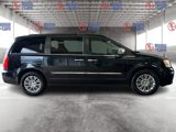 Used 2015 Chrysler Town & Country Touring-L w/ Driver Convenience Group image 4