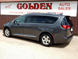Used 2018 Chrysler Pacifica Limited image 2