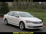 Used 2014 Volkswagen Passat 1.8T SEL Premium image 3