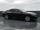 Used 2019 Toyota Camry L image 4