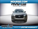 New 2025 Nissan Pathfinder Platinum image 3