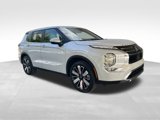 New 2025 Mitsubishi Outlander SE image 2