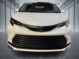 Used 2025 Toyota Sienna LE image 2