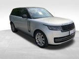 Certified 2024 Land Rover Range Rover SE image 3