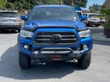 Used 2017 Toyota Tacoma TRD Off-Road w/ Premium & Technology Package image 2
