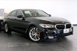 Used 2022 BMW 540i w/ Premium Package image 2