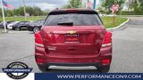 Used 2022 Chevrolet Trax LT w/ LT Convenience Package image 4