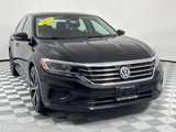 Used 2021 Volkswagen Passat 2.0T SE image 3