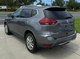 Used 2017 Nissan Rogue SV w/ SV Premium Package image 2