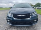 New 2025 Chrysler Pacifica Select image 6