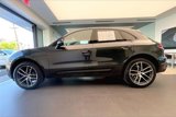 Certified 2024 Porsche Macan image 2