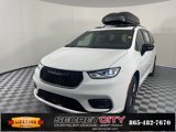 New 2025 Chrysler Pacifica Select image 3