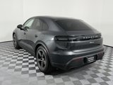 Used 2025 Porsche Macan Electric image 3