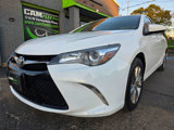 Used 2017 Toyota Camry SE image 2