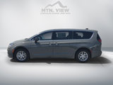 New 2025 Chrysler Pacifica Select image 4