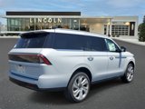 New 2025 Lincoln Navigator Reserve image 4