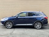Used 2017 Mitsubishi Outlander SEL image 2