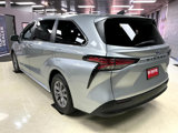 Used 2021 Toyota Sienna XLE image 4