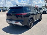 New 2025 Nissan Pathfinder Platinum w/ Black Appearance Package image 3