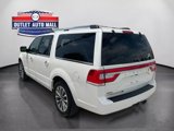 Used 2015 Lincoln Navigator L 4WD image 5