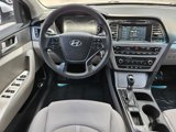 Used 2016 Hyundai Sonata SE image 6