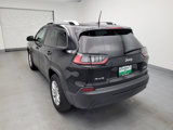 Used 2021 Jeep Cherokee Latitude image 5