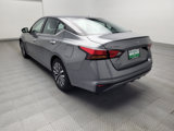 Used 2023 Nissan Altima 2.5 SV image 5
