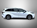 Used 2024 Toyota Sienna Platinum image 4