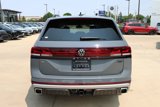 New 2025 Volkswagen Atlas Peak Edition SE image 4