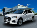Used 2024 Audi Q3 2.0T Premium image 2