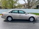 Used 2002 Toyota Avalon XLS image 4