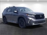 New 2025 Honda Pilot Touring image 2
