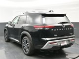 New 2025 Nissan Pathfinder Platinum image 4