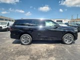 New 2025 Lincoln Navigator Reserve image 6