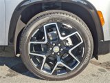 New 2026 Chevrolet Traverse High Country w/ LPO, Floor Liner Package image 6