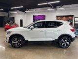 Used 2025 Volvo XC40 B5 Core image 4