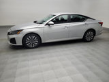 Used 2023 Nissan Altima 2.5 SV image 2
